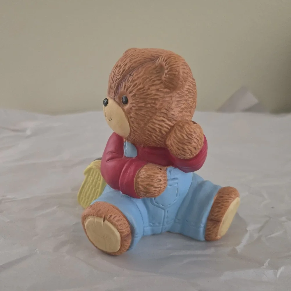 1987 Lucy & Me Fishing Bear Savings Bank, 